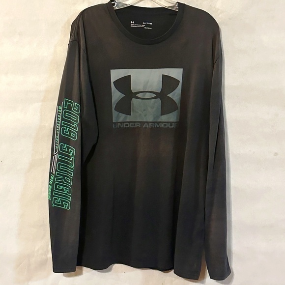 Under Armour Athletic Workout Black Long Sleeve Tee XL - Picture 1 of 7